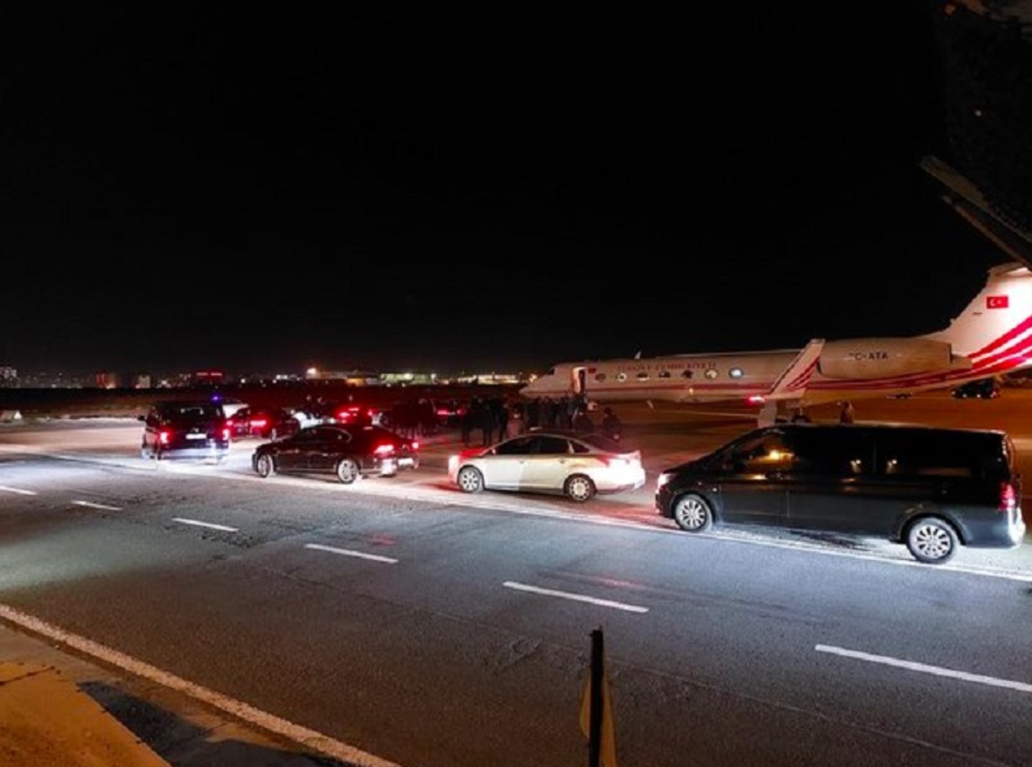 U Istanbulu počeli pregovori ukrajinske i ruske strane - slika 1