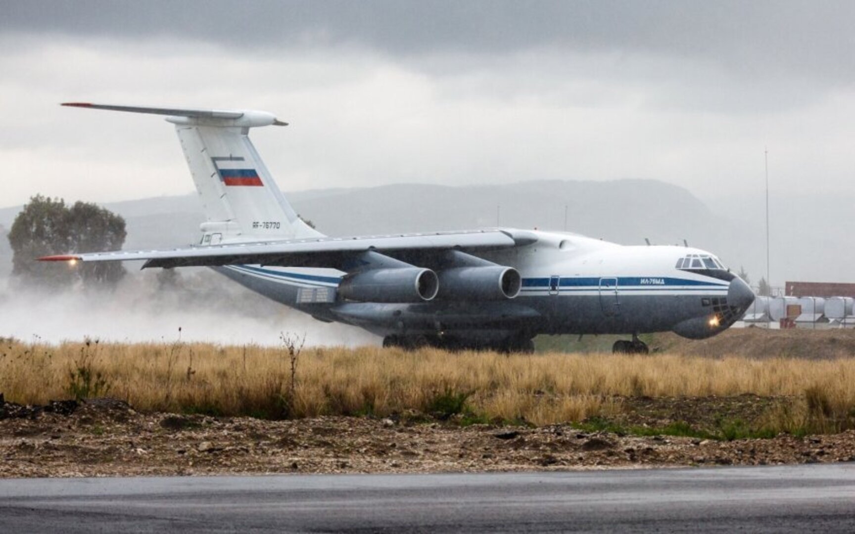 Srušio se ruski vojni avion Iljušin II-76 - slika 1