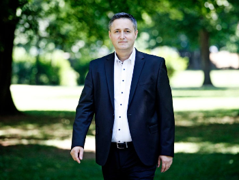 Lažne internet stranice za prljave udare na Denisa Bećirovića