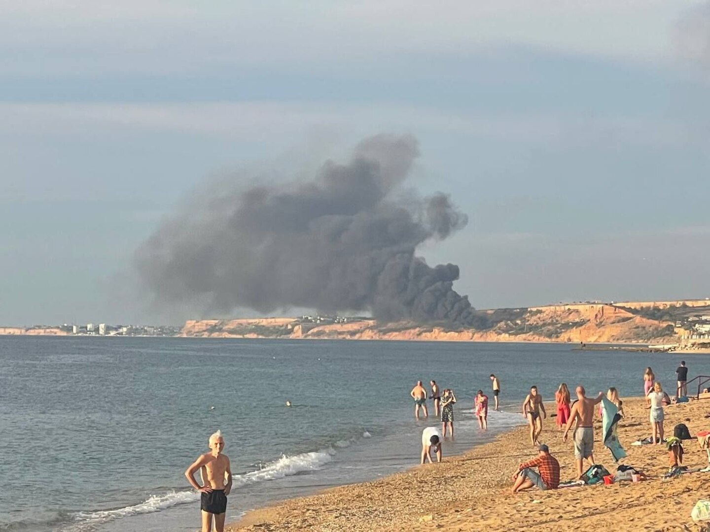 Krim: Velika eksplozija na ruskom vojnom aerodromu - slika 1