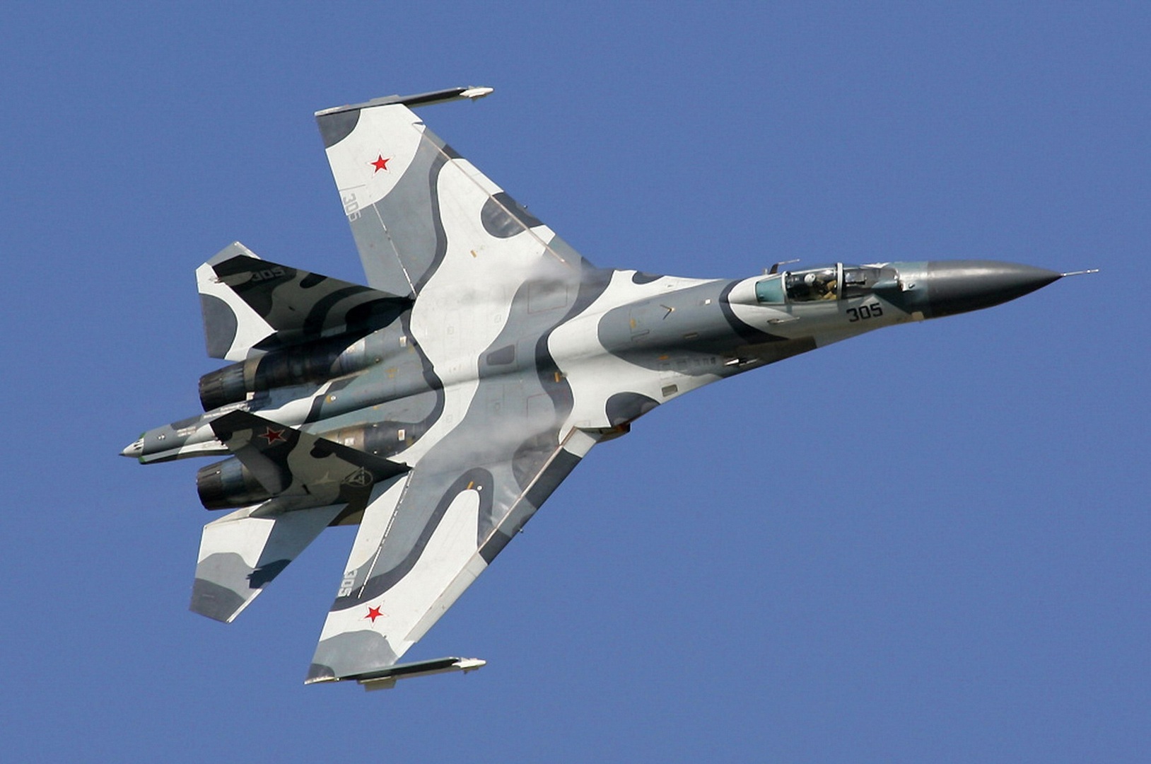 Ruski avion ispalio raketu na britanski špijunski avion - slika 1