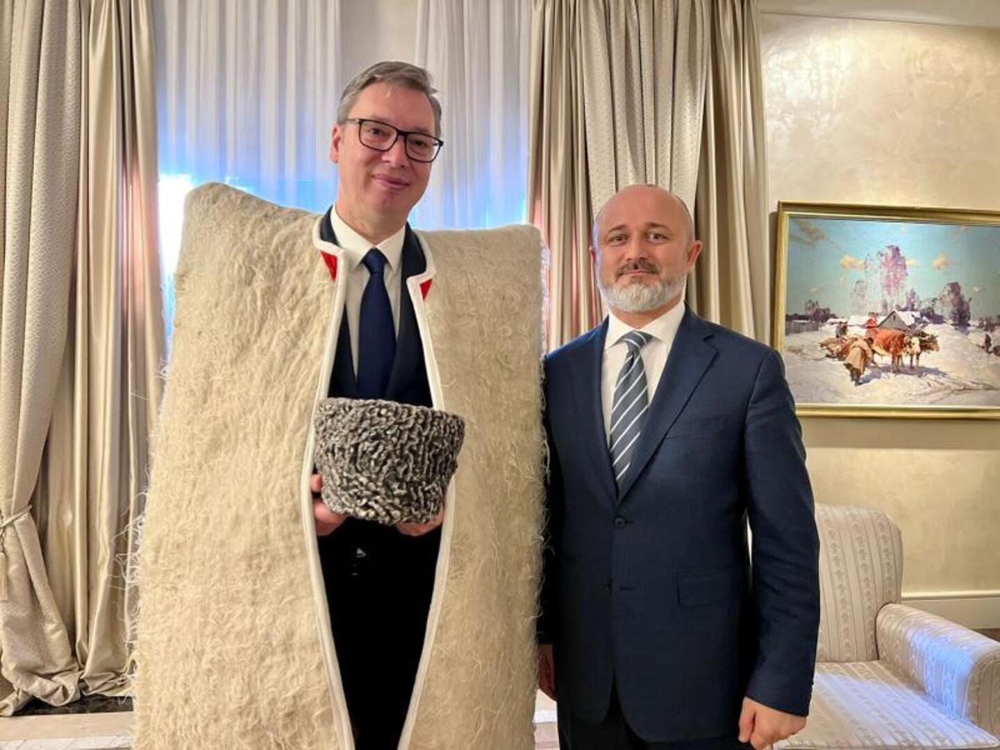 Vučić primio izaslanika Kadoriva i čečensku kapu - slika 1