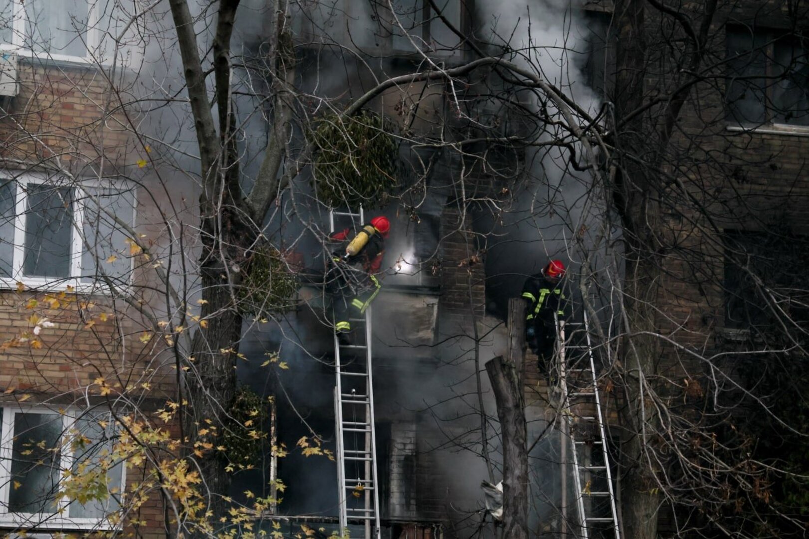 Najmanje jedno mrtvo u Kijevu tokom ruskog napada - slika 1