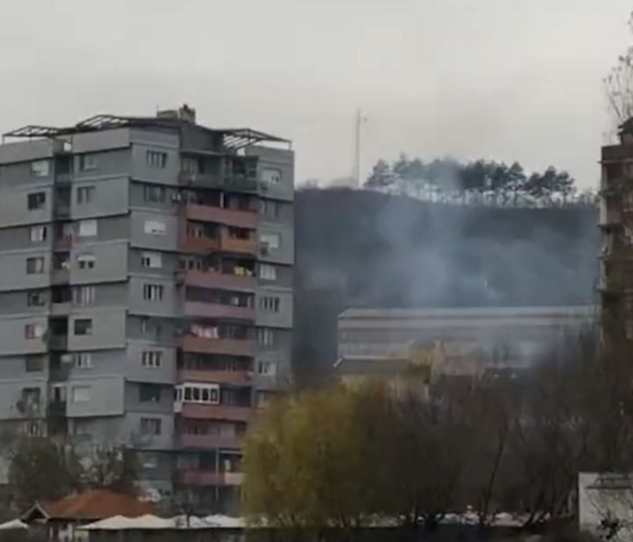 Sirene za uzbunu u Kosovskoj Mitrovici - slika 1