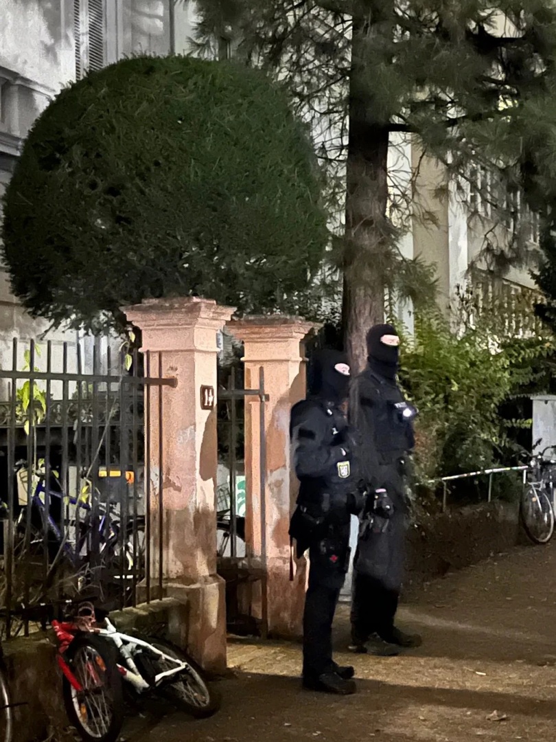 Racija u Njemačkoj: Uhapšeno 25 ekstremnih desničara - slika 1