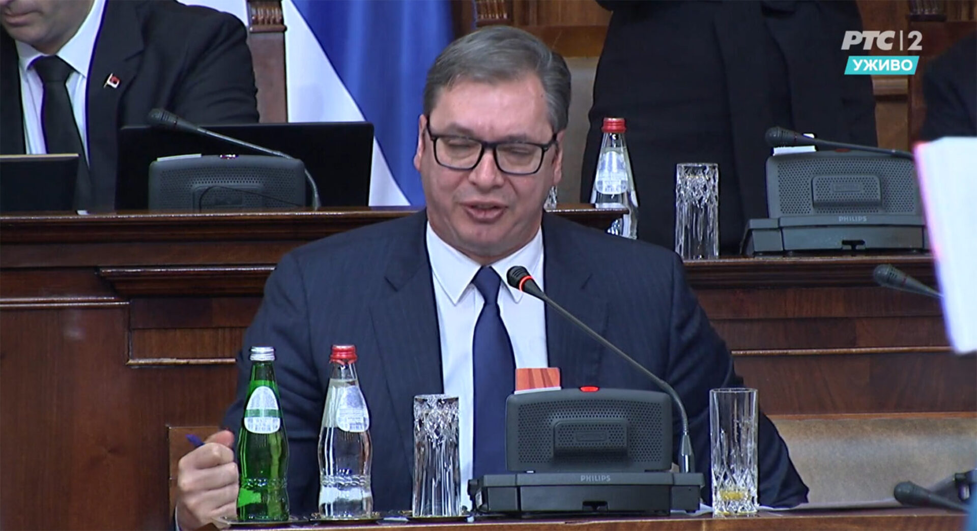 Vučić bijesan: "Došli ste da me bijete?" - slika 4