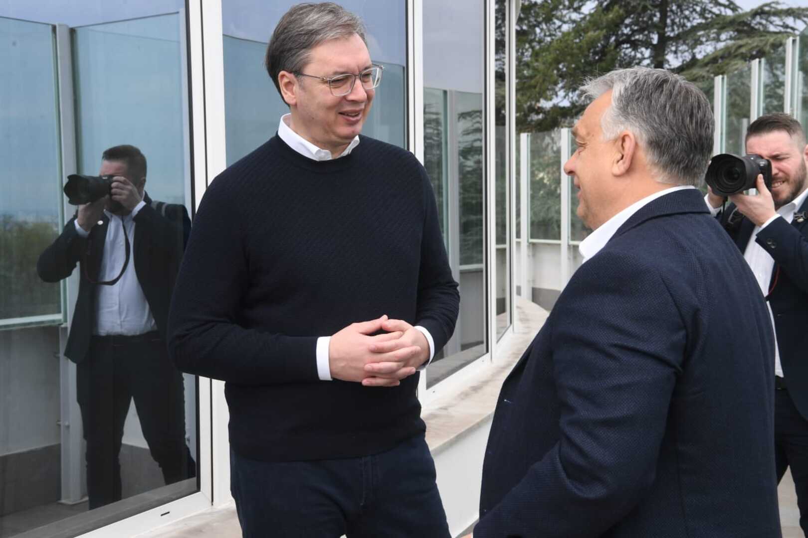 Vučić sa Orbanom i Szijjartom o geopolitičkoj situaciji... - slika 3