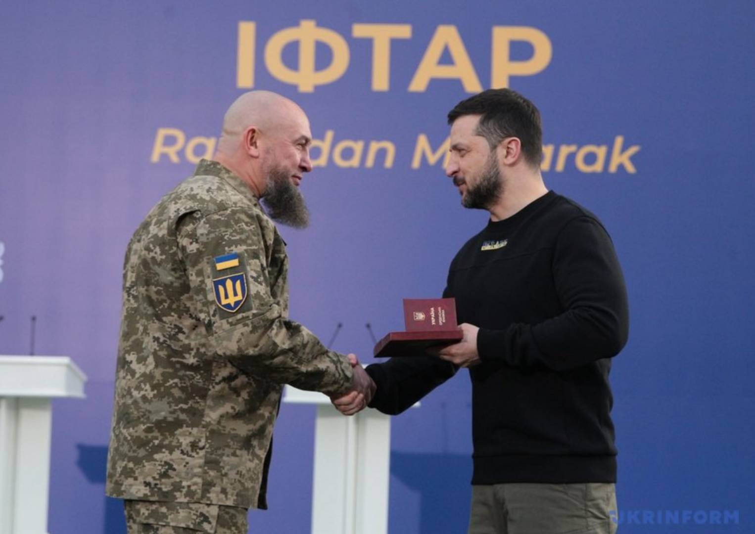Zelenski organizirao iftar i Tatarima obećao vraćanje na Krim - slika 1