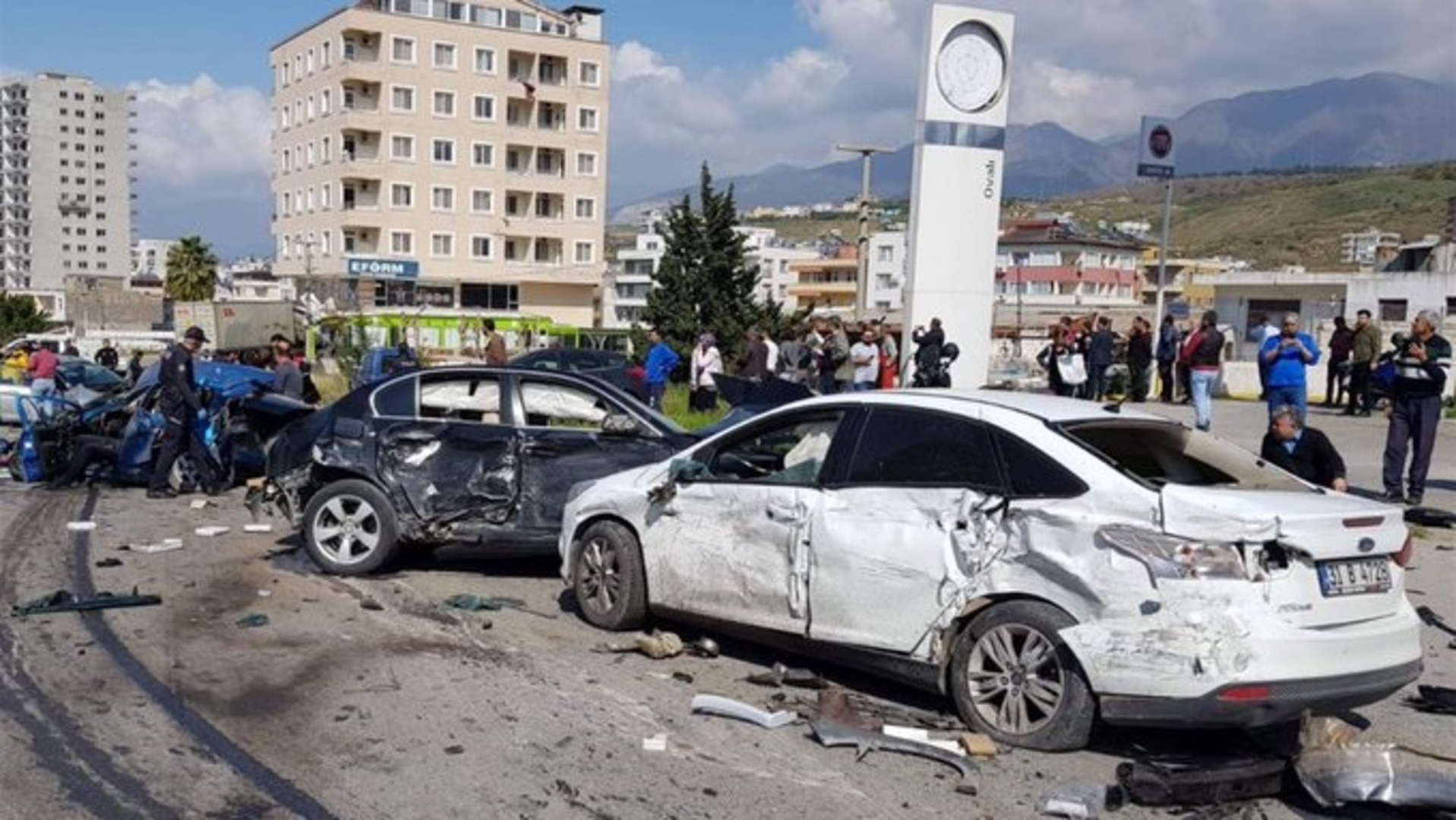 U turskoj poginulo 12 ljudi. Najmanje 31 povrijeđeno - slika 1