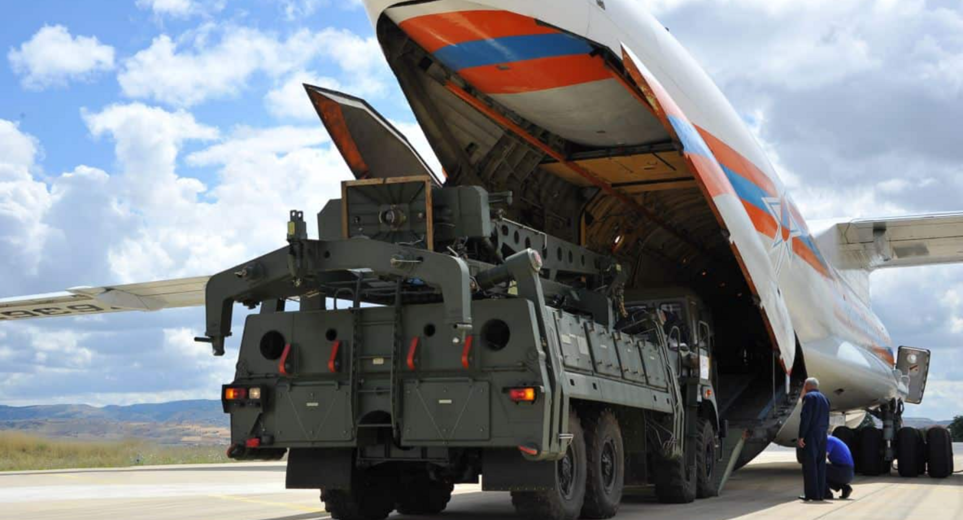 SAD traže da Turska sistem S-400 preda Ukrajini - slika 1