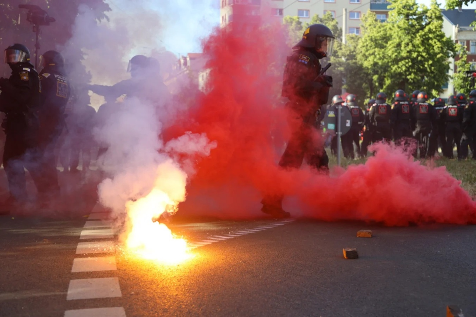 Njemačka: Žestok sukob policije i ljevičara - slika 1