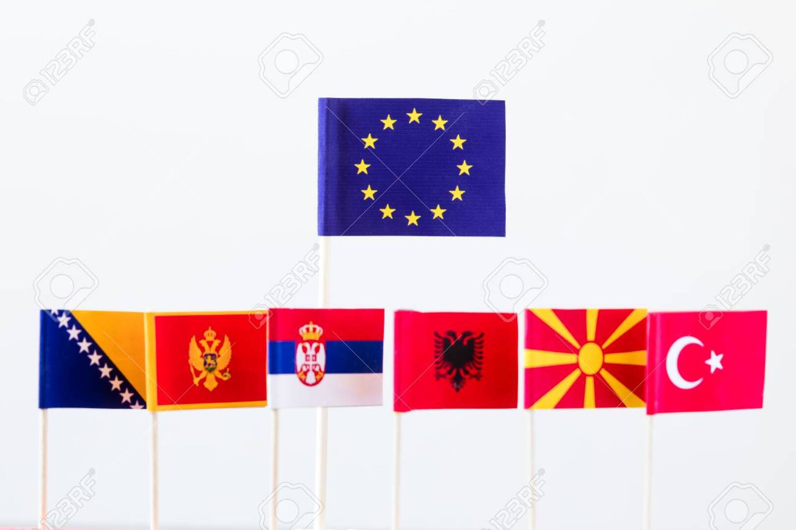 EU objavljuje izvještaj o napretku 31. oktobra. Tada je i 'Noć vještica' - slika 1