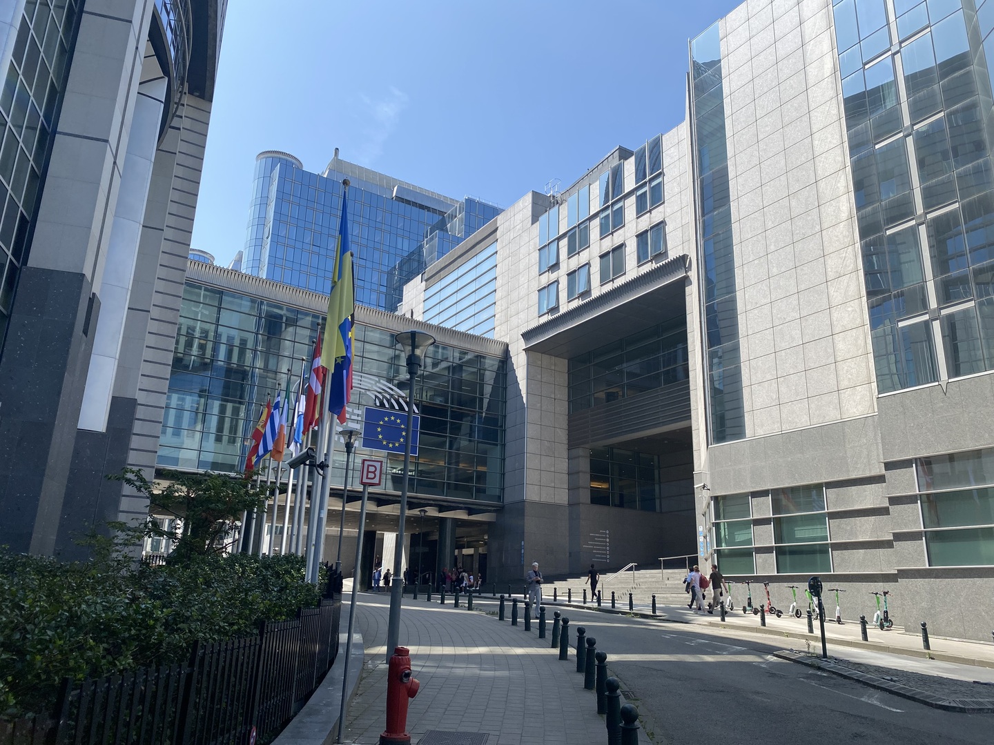 Najmanje sedam država EU traže sankcije protiv Srbije - slika 1