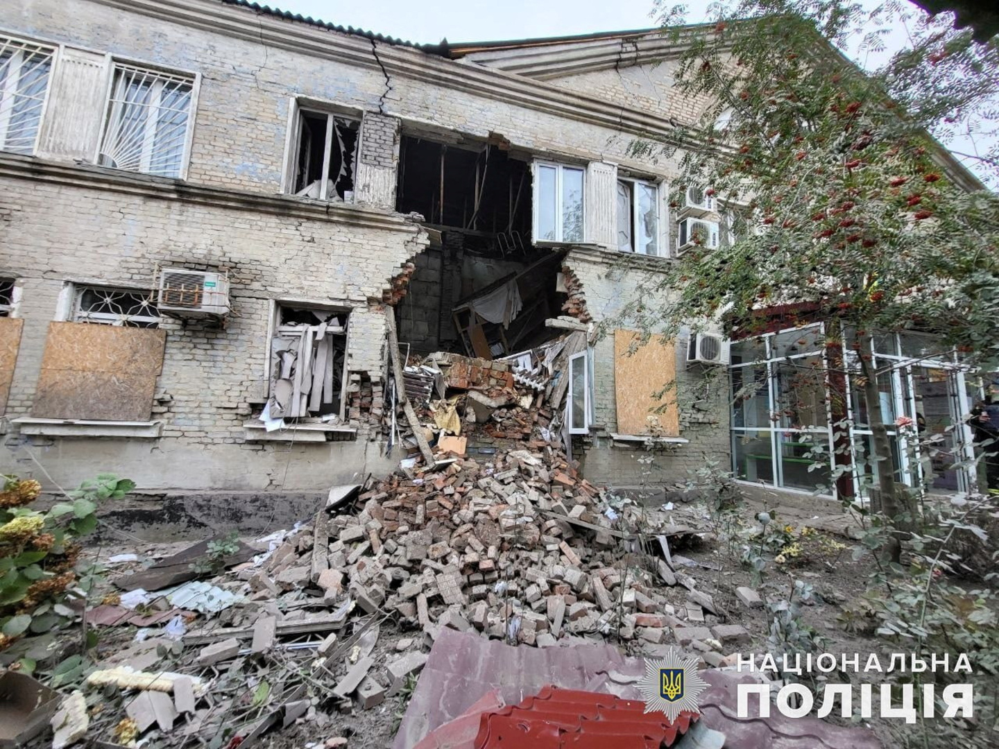 Rusi pokušavaju opkoliti Avdivku, Ukrajinci odbili deset napada u 24 sata - slika 1