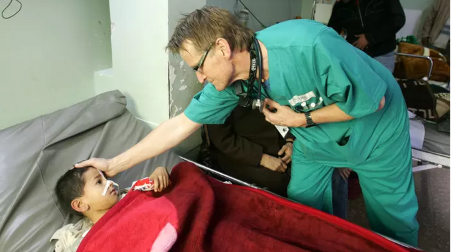 Mads Gilbert: Izrael laže da se ispod bolnica u Gazi nalaze vojne instalacije - slika 1