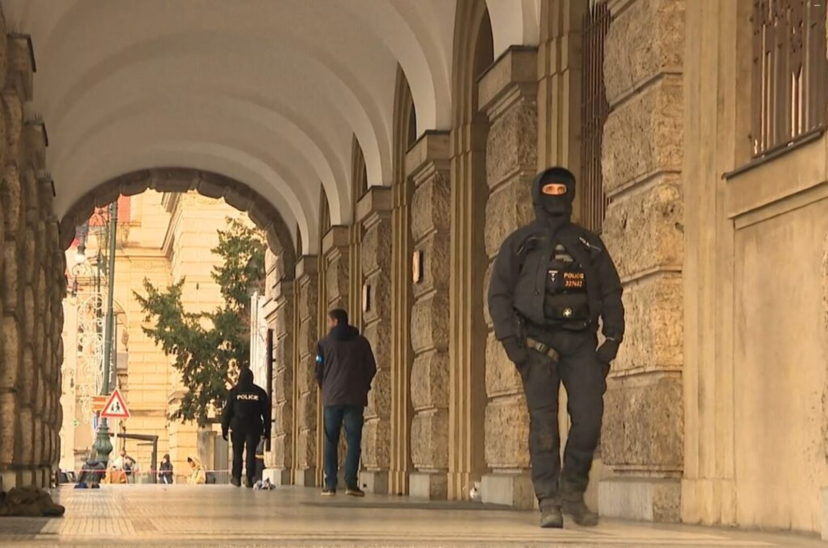 Bratislava: Muškarac prijetio da će izvršiti masakr poput onog u Pragu - slika 1