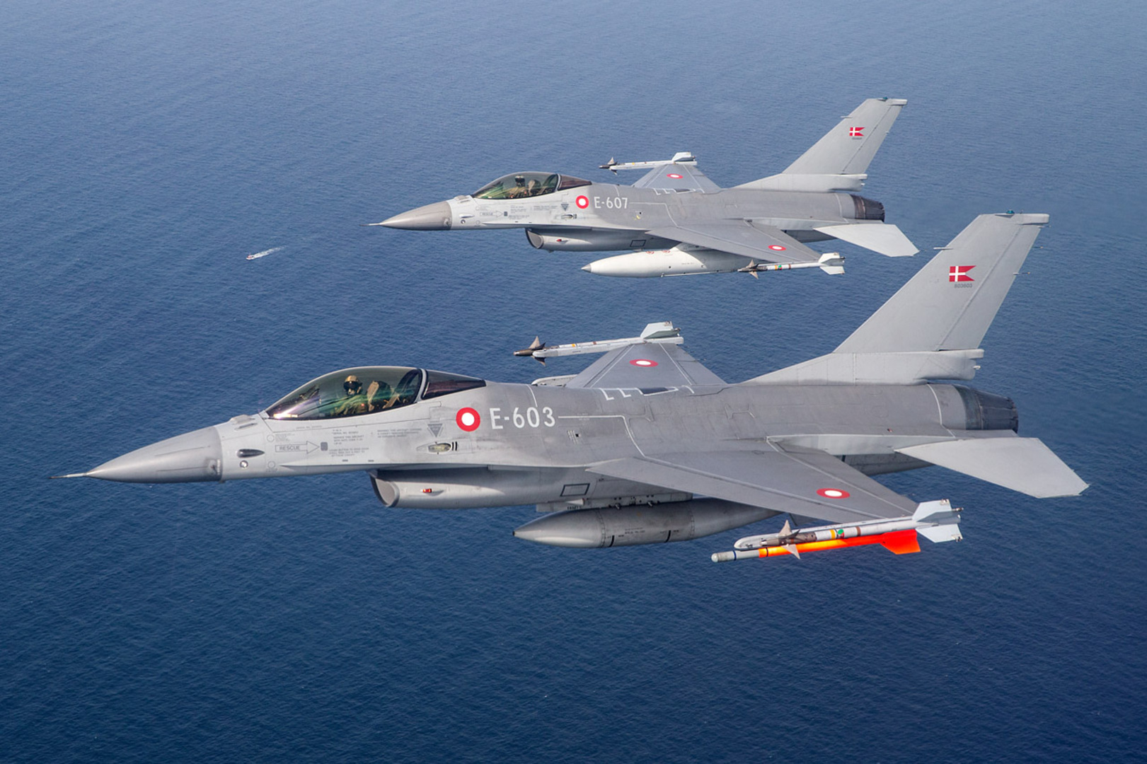 Odložena dugoočekivana danska isporuka borbenih aviona F-16 Ukrajini - slika 1