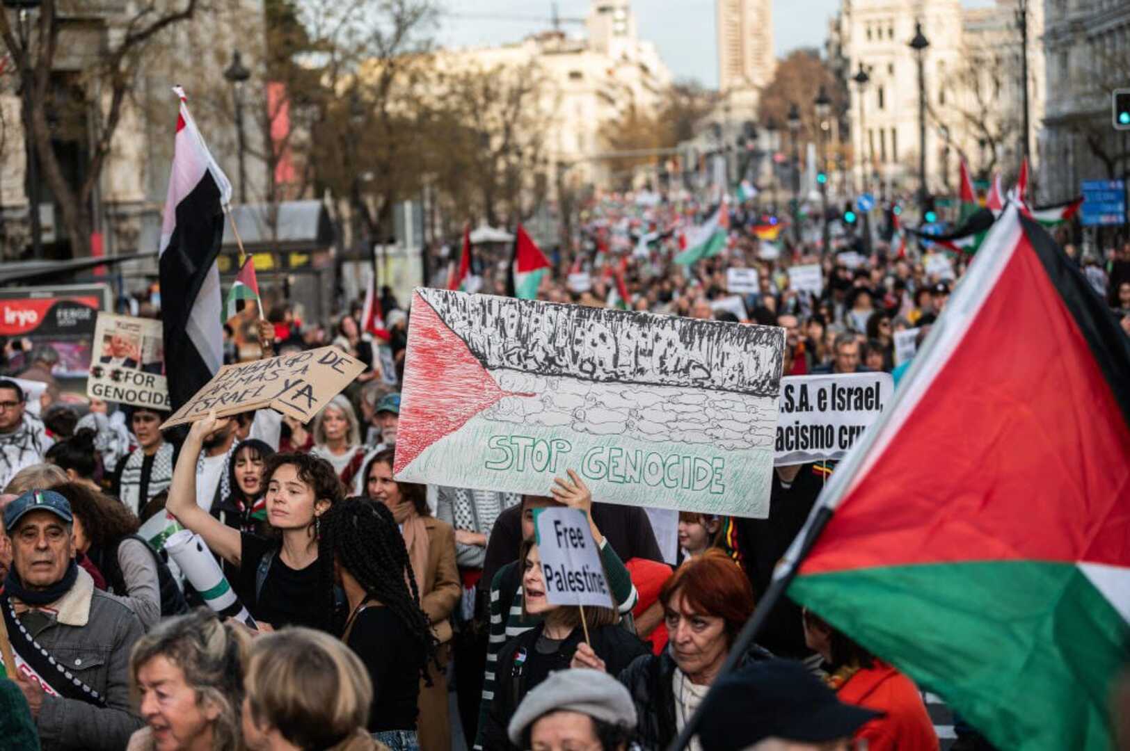 U Madridu 20.000 ljudi demonstriralo zbog Gaze - slika 1