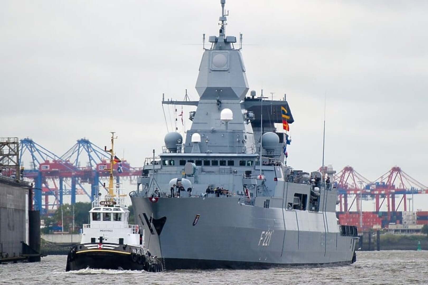 Njemački brod greškom pucao dva puta na američki dron - slika 1