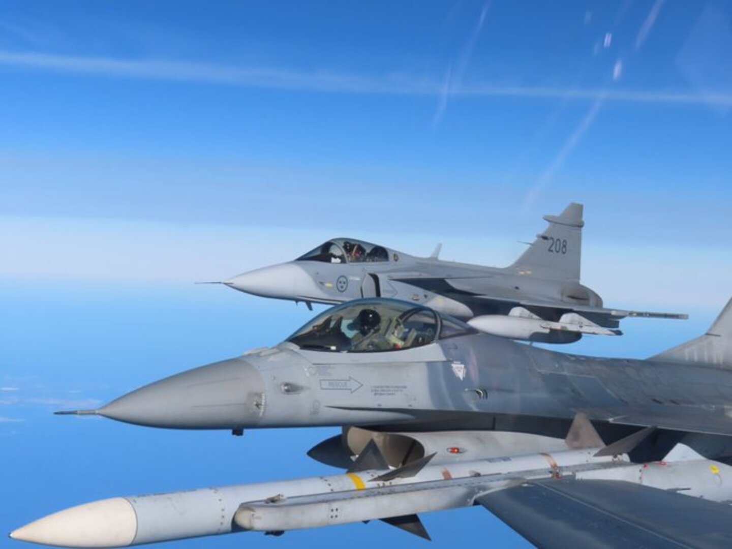 NATO potvrdio: Švedski borbeni avioni presreli ruske letjelice - slika 1