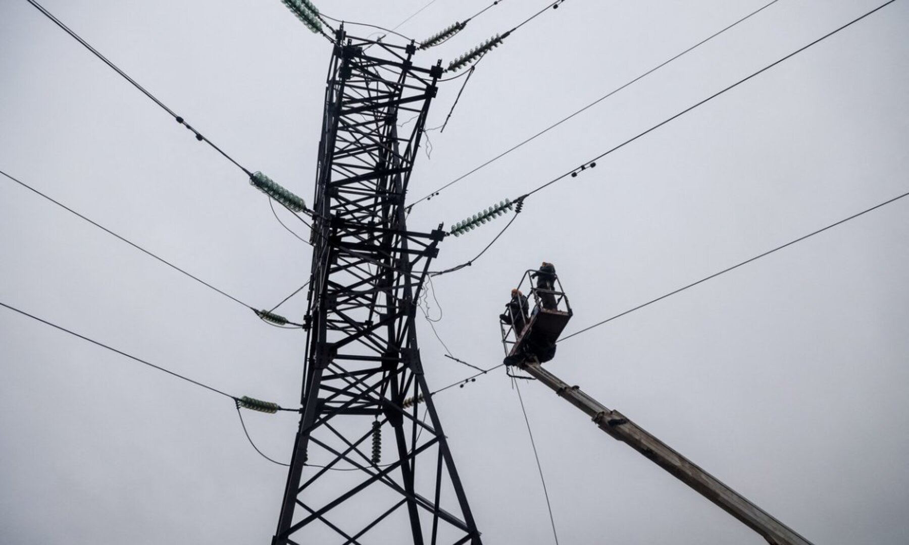 Rusi napali ukrajinska elektroenergetska postrojenja - slika 1