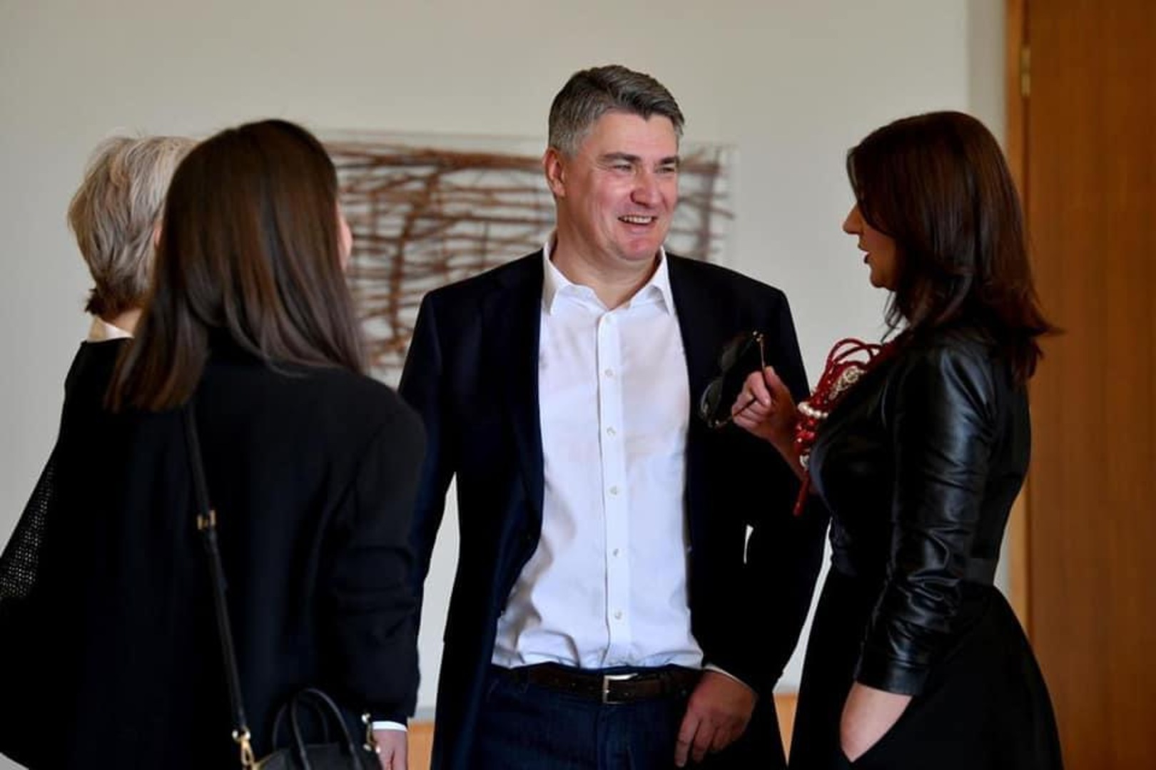 Milanović: Ne treba se dići na oružje protiv EU. Ali… - slika 1