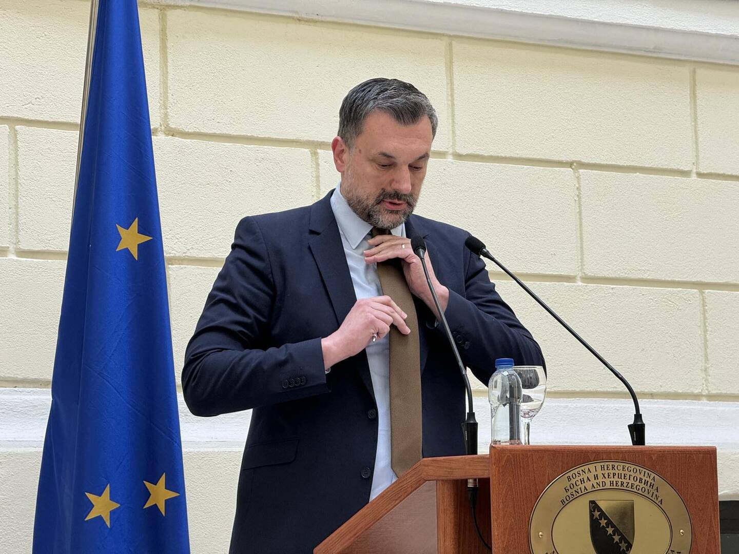 Konaković tvrdi: Tužilac ucjenom iznuđuje lažne izjave, pakuju mi SDA, Dodik i Srbija - slika 1