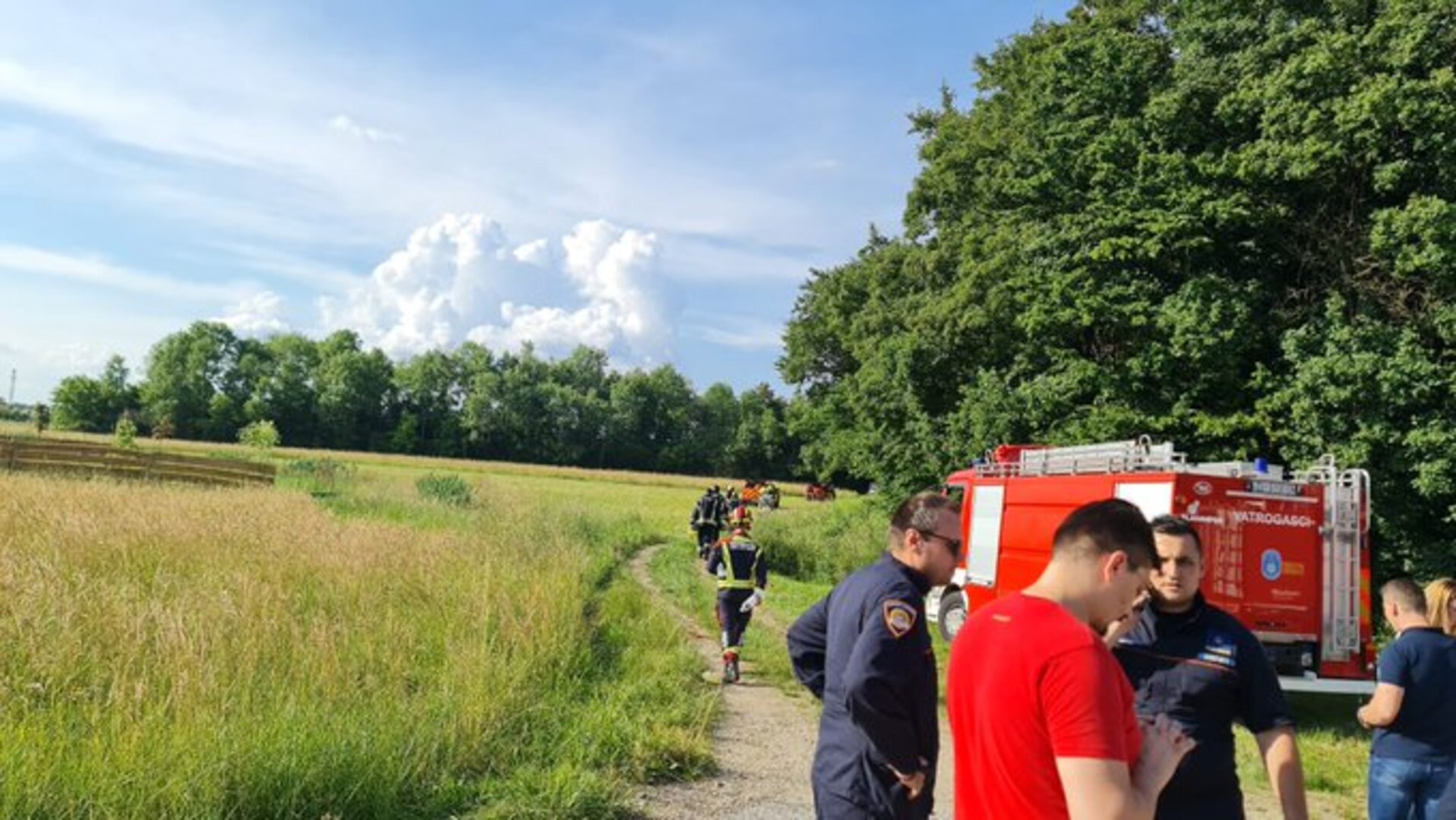 U padu aviona kod Zagreba poginula jedna osoba - slika 2