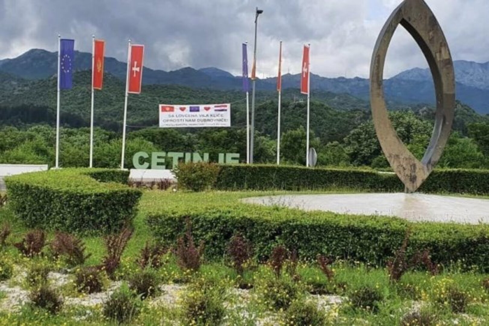 Cetinje i Beograd - ponos i sramota civilizacije - slika 3
