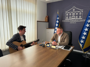 Isak u zeničkom zatvoru ugostio bh. takmičara u Zvezdama Granda