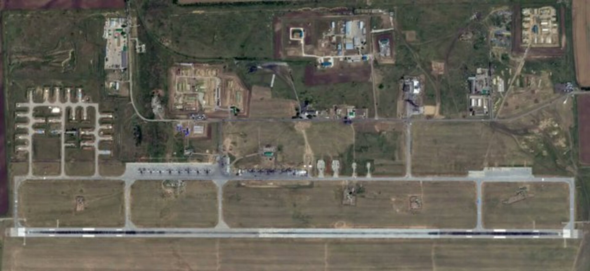 Veliki ukrajinski napad na aerodrom duboko u Rusiji - slika 1