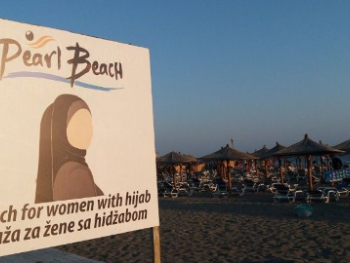 Otvorena prva hidžab-plaža na Jadranu. Pogledajte kako izgleda