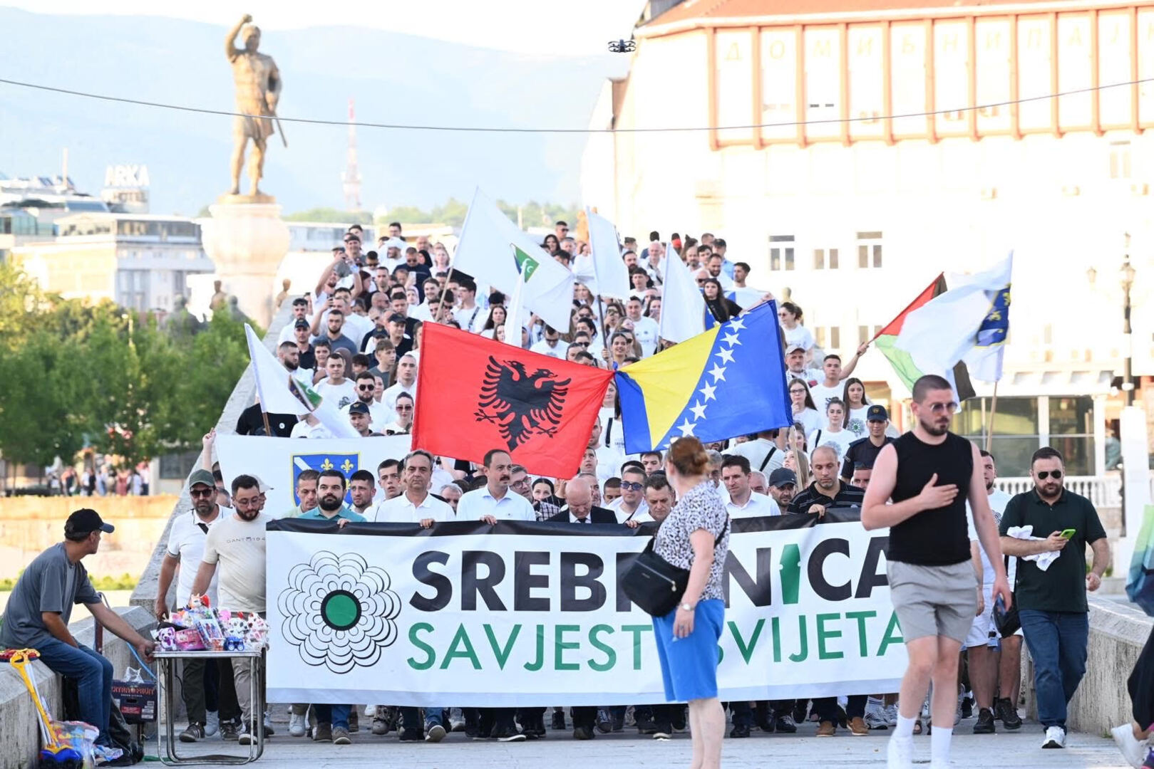 I u Skoplju obilježena godišnjica genocida u Srebrenici - slika 9