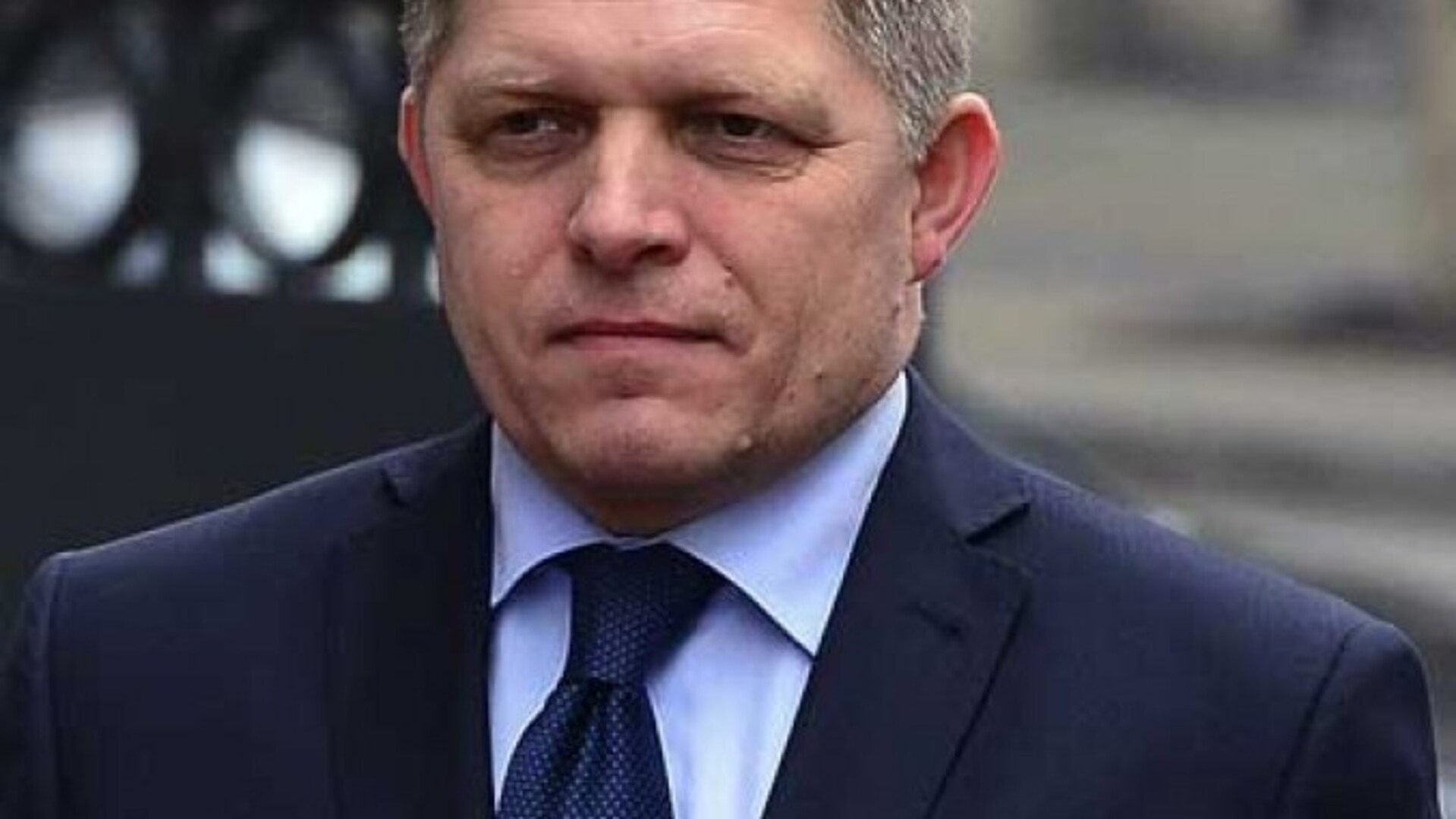 Fico ljut na Ukrajinu zbog sankcija Lukoilu - slika 1