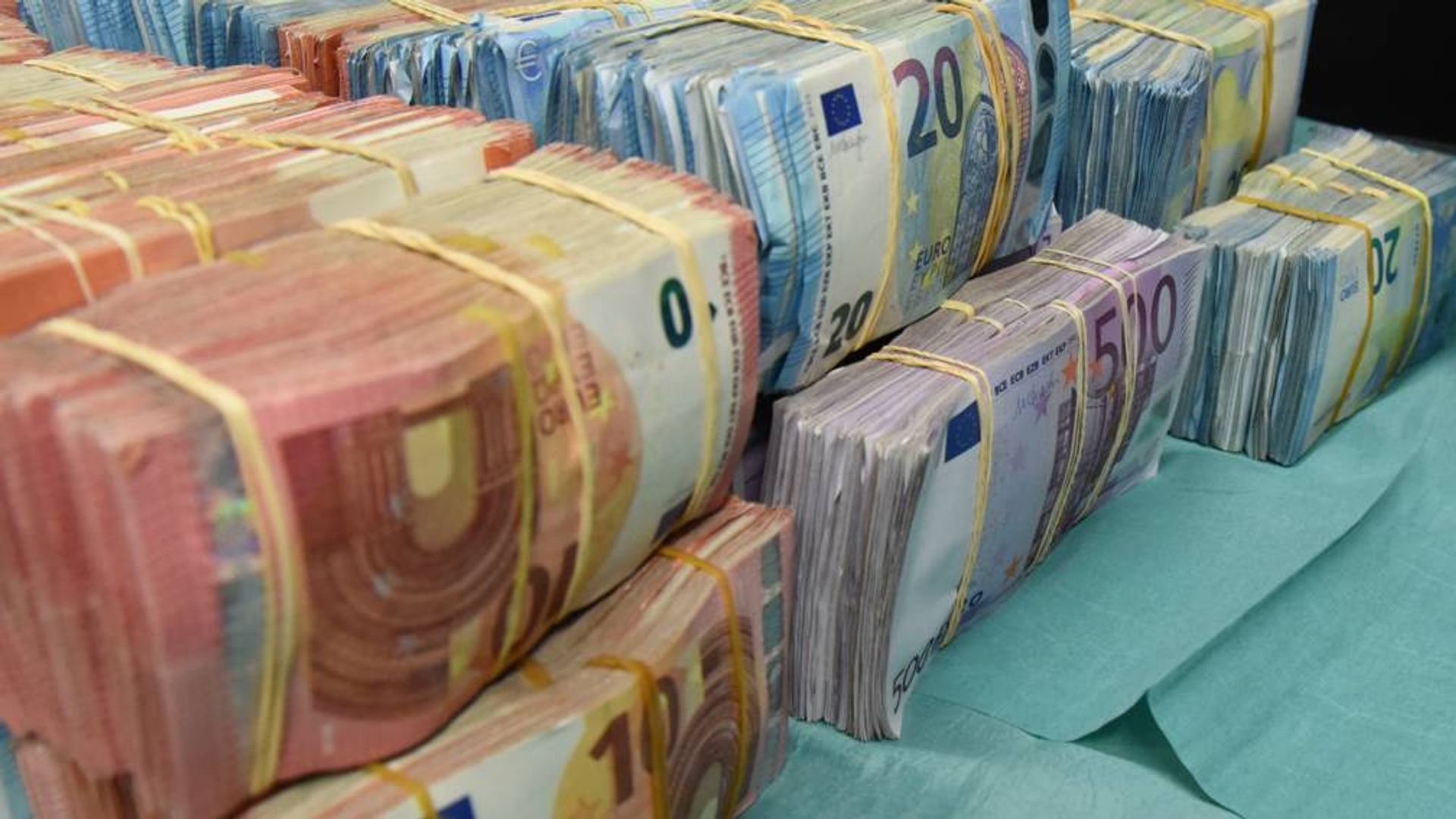 Proces stoljeća u Nizozemskoj: Sudi se bankaru narko-kartela - slika 1