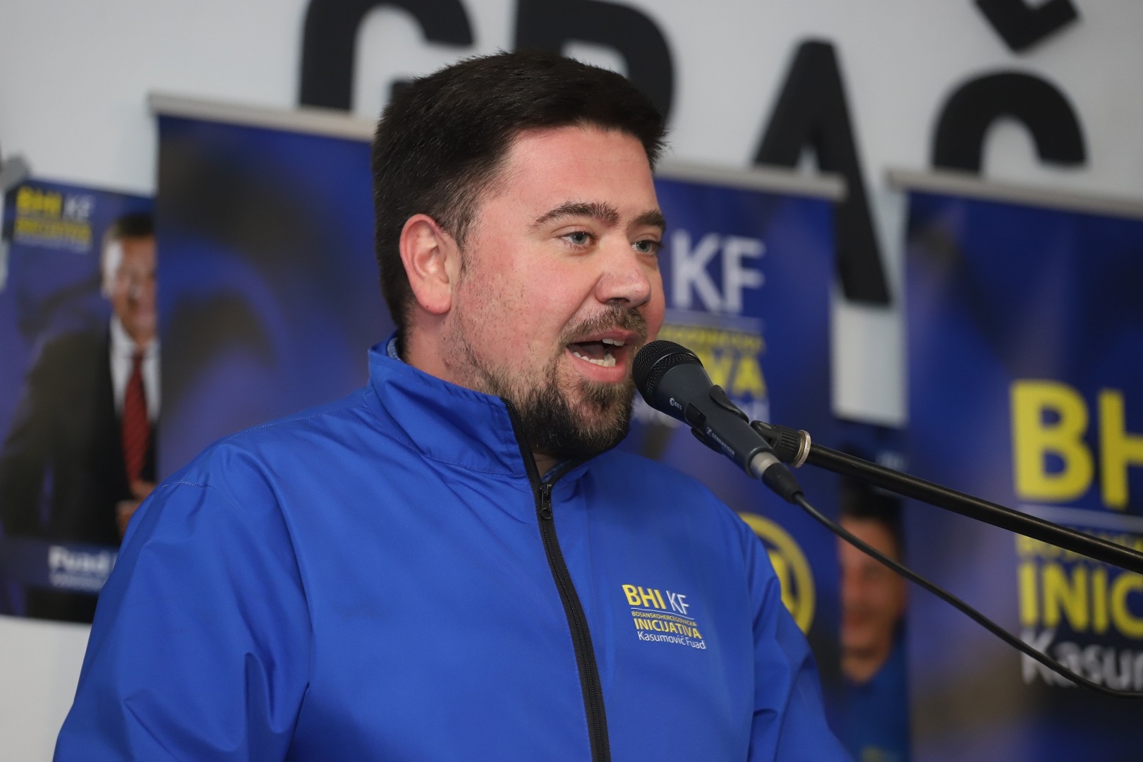 BHI KF: Sve više građana na skupovima. Više ih bude ispred sale, nego u njoj - slika 8