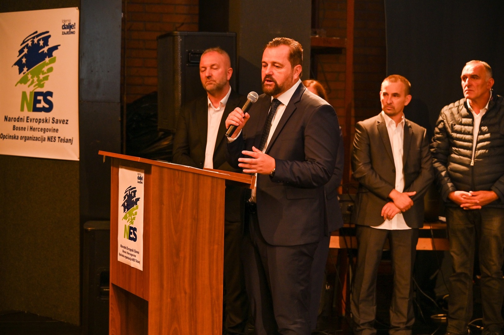 NES-a u Tešnju:  Mi nećemo izdati, jer nismo kupljeni i niko nas ne drži u šaci! - slika 5