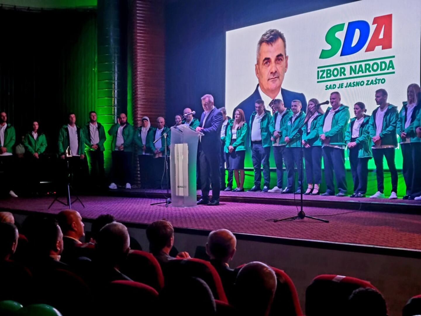 Izetbegović: Dok se drugi naoružavaju, SNSD i HDZ s Trojkom nam vežu ruke - slika 5