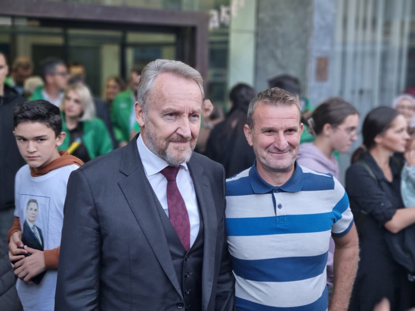 Izetbegović u Srebrenici i Bratuncu: "Nemamo problem sa Srbima" - slika 21