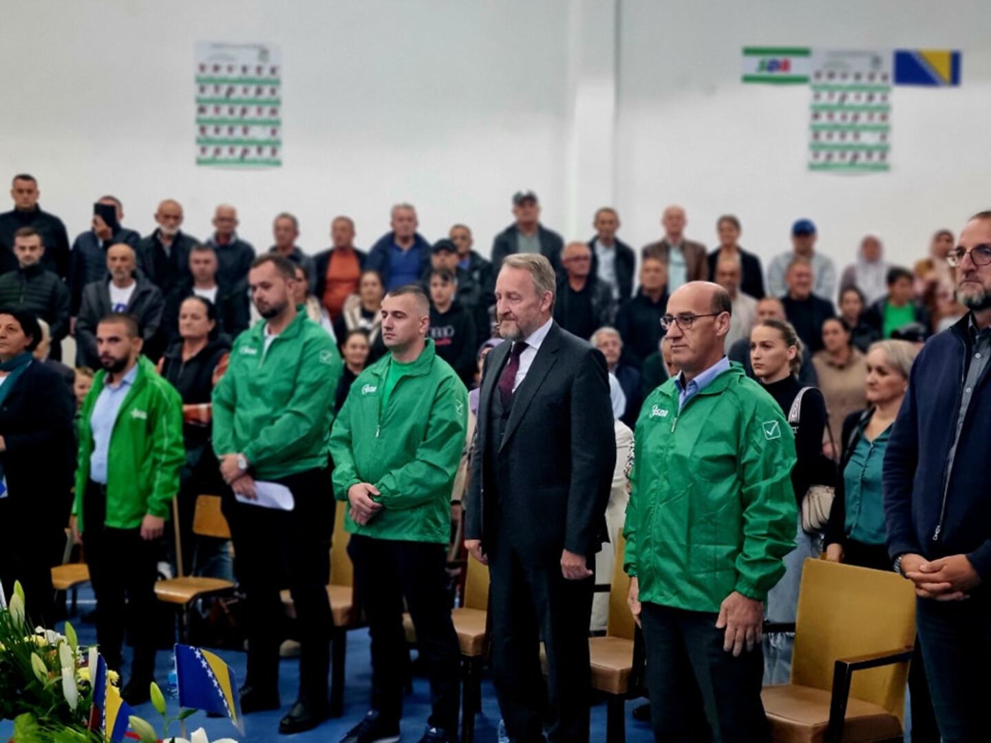 Izetbegović u Srebrenici i Bratuncu: "Nemamo problem sa Srbima" - slika 14