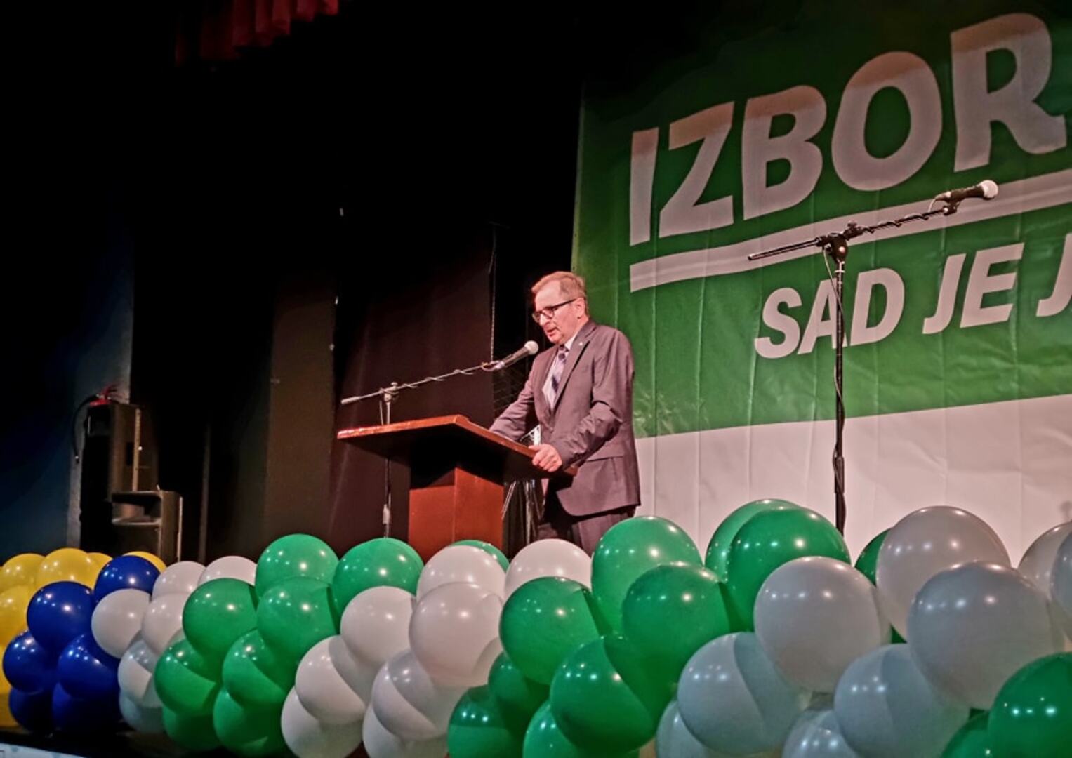 Izetbegović u Srebrenici i Bratuncu: "Nemamo problem sa Srbima" - slika 31