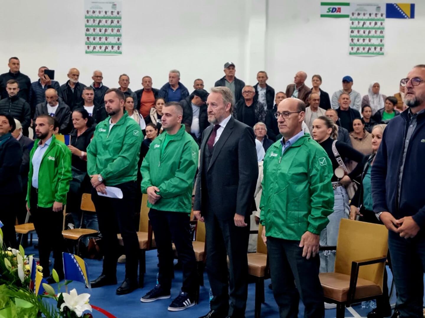 Izetbegović u Srebrenici i Bratuncu: "Nemamo problem sa Srbima" - slika 17