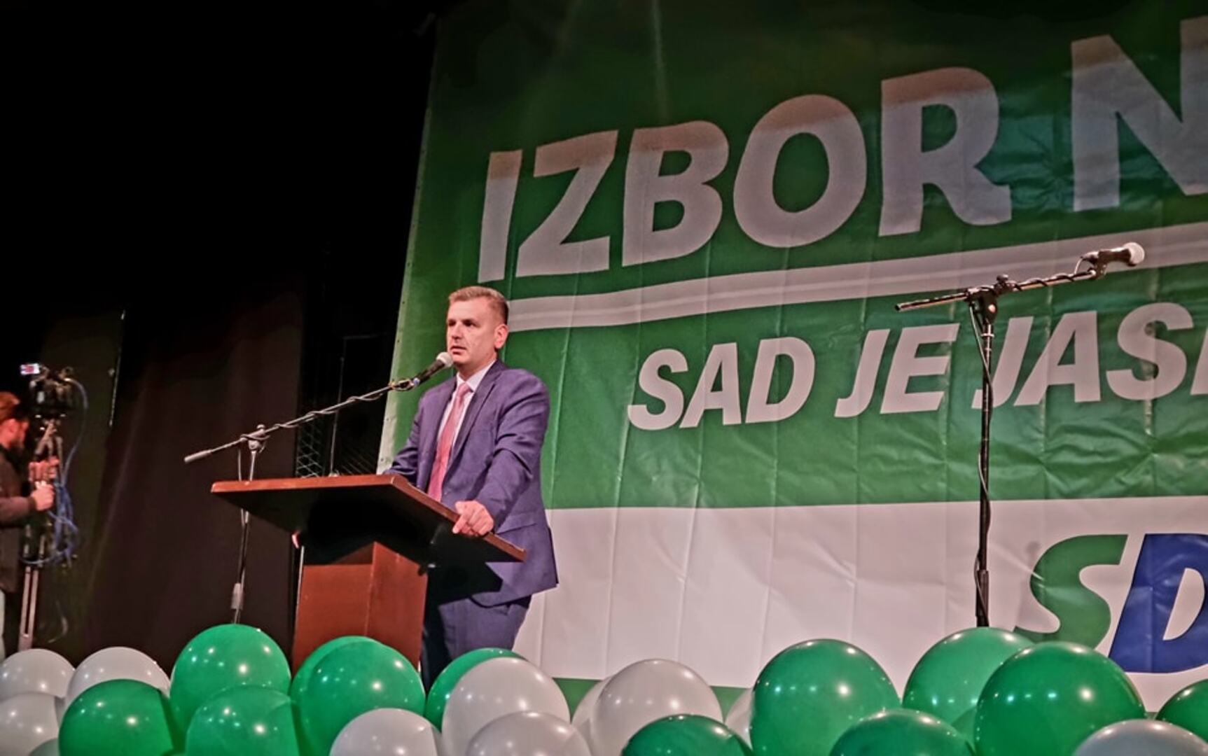 Izetbegović u Srebrenici i Bratuncu: "Nemamo problem sa Srbima" - slika 36