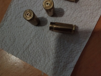 ZA DLAKU IZBJEGNUTA TRAGEDIJA: SDA pucala na kuću kandidata BHI-KF za vijeće!