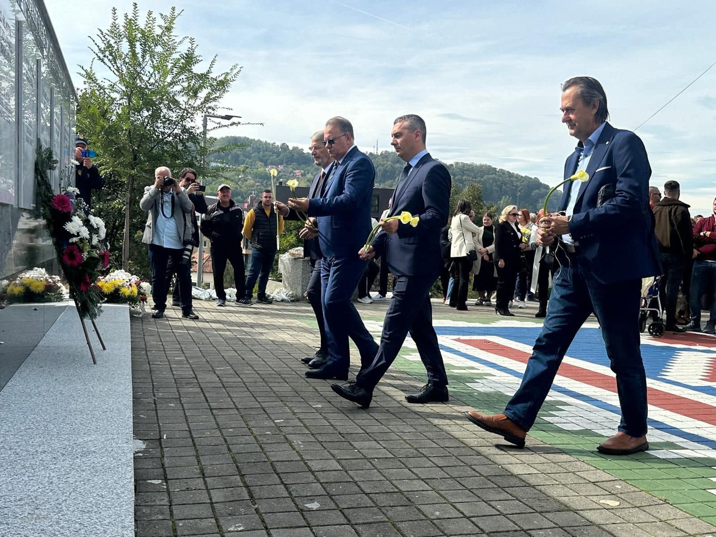 Nikšić proučio fatihu! Jasmin nije - slika 5