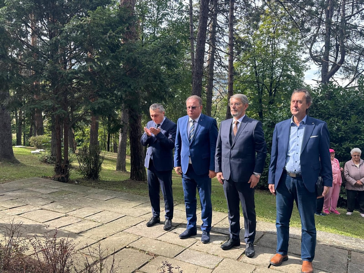 Nikšić proučio fatihu! Jasmin nije - slika 7