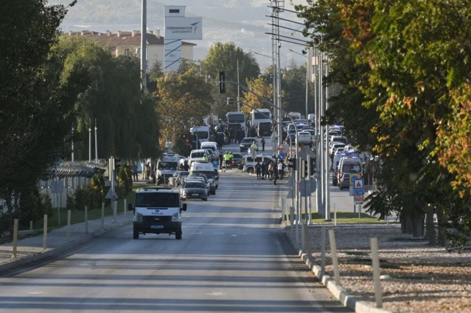 Turska: Neutralisano dvoje terorista, troje mrtvih i 14 povrijeđenih - slika 1