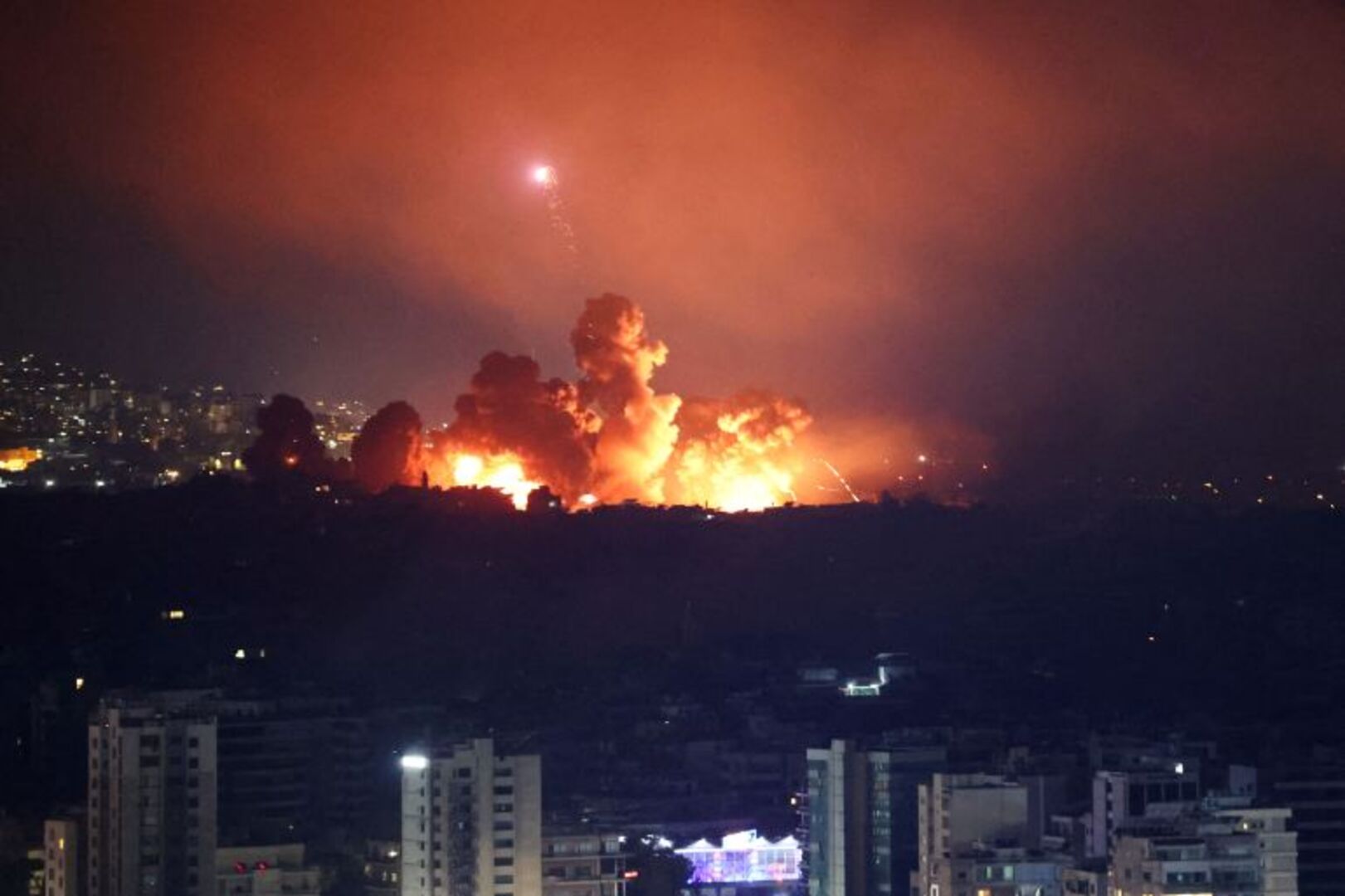 Izrael napao Liban tokom noći, IDF tvrdi da je ubijen komandat Hezbolaha - slika 1
