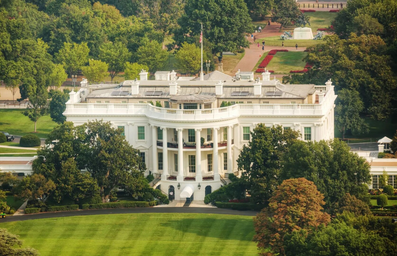 Najavljen sastanak Bidena u Trumpa - slika 1