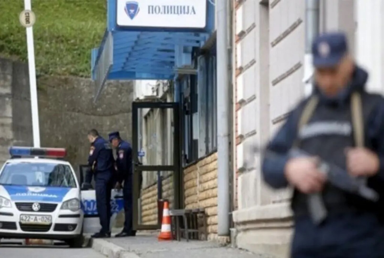 DISKRIMINACIJA BOŠNJAKA: Tužilaštvo u Bijeljini neće goniti policajca zbog pesničenja - slika 1